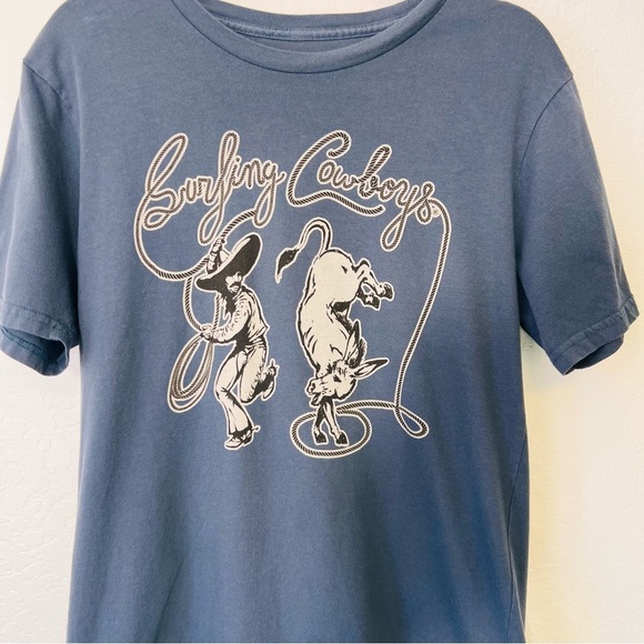 Surfing Cowboys Tee Medium - Picture 2 of 4